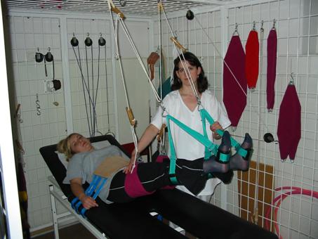Sala rehabilitacyjna nr 1 – ćwiczenia w UGUL-u w odciążeniu