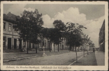 Liebenau, Krs. Wreschen/ Warthegau. Schlo&szlig;stra&szlig;e und Kreissparkasse